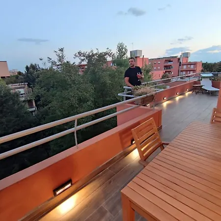 Tranquillo Attico Con Vista Parco Lägenhet *